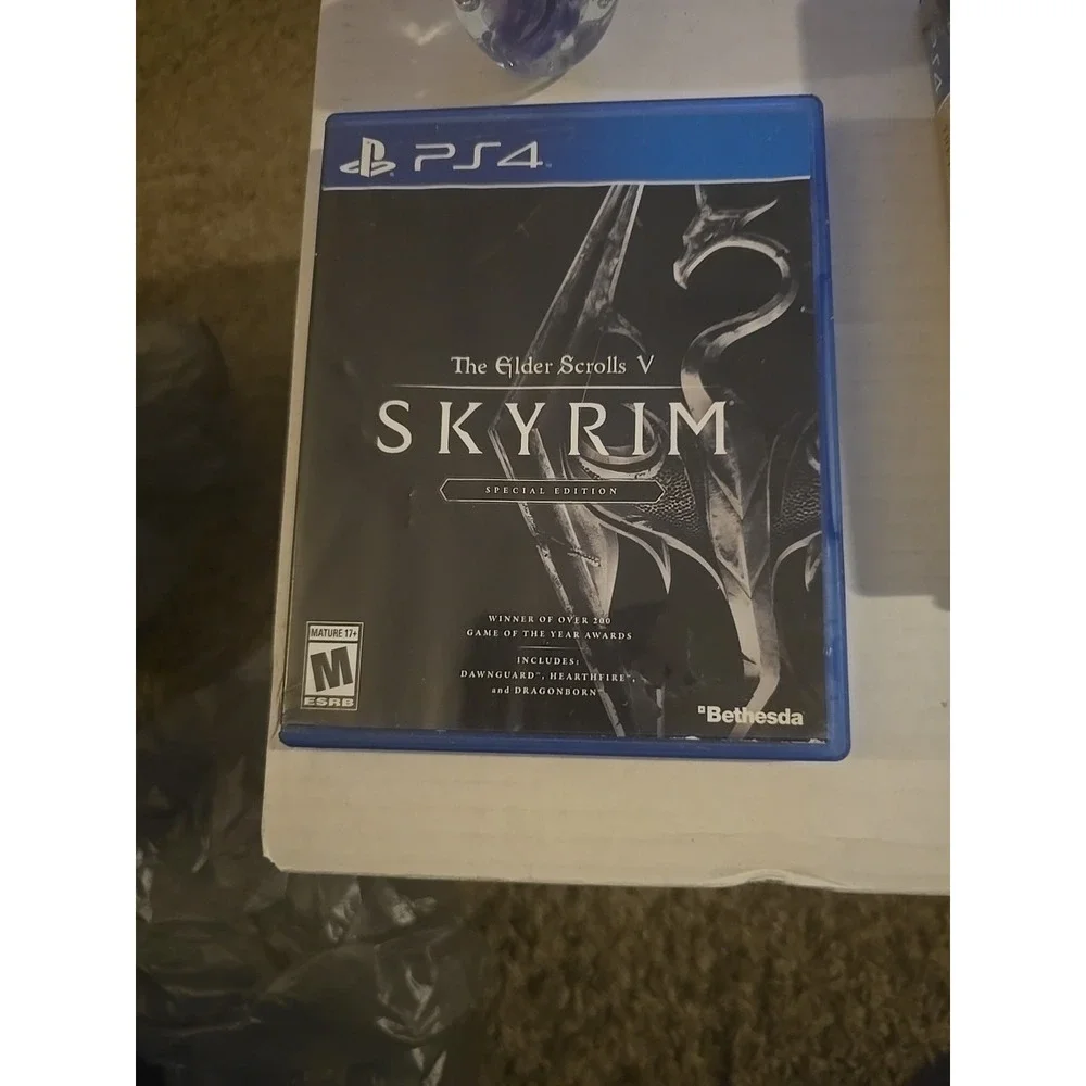 Bethesda The Elder Scrolls V: Skyrim Special Edition PS4 Remote Play Multiplaye…